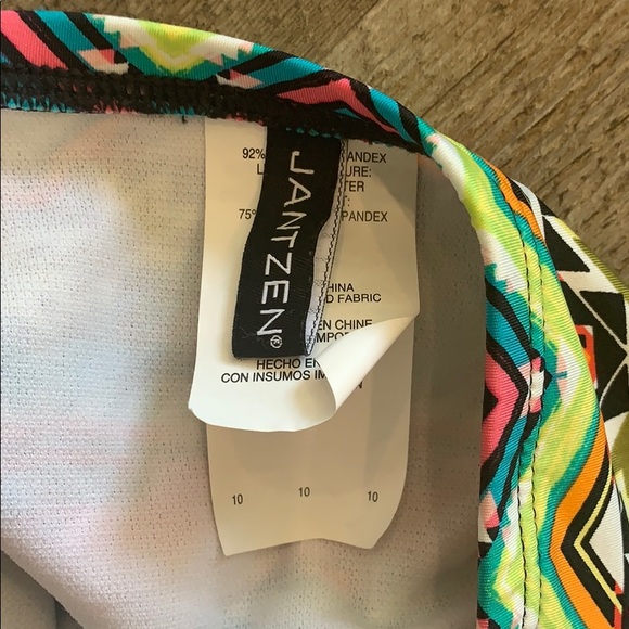 High waisted bikini size 10 - Picture 4 of 7